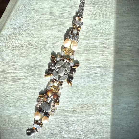 Vintage Bracelet Pearl Crystals Rhinestones Beadwork Silvertone - Picture 3 of 8